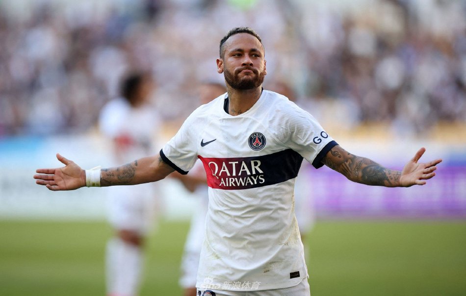 球员薪资已 球员薪资已