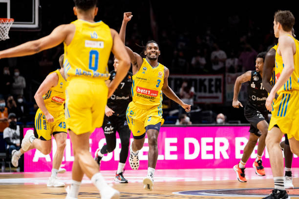 案例对比与 案例对比与