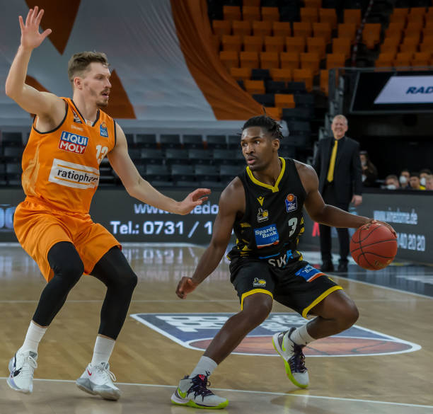 又为发展联 又为发展联